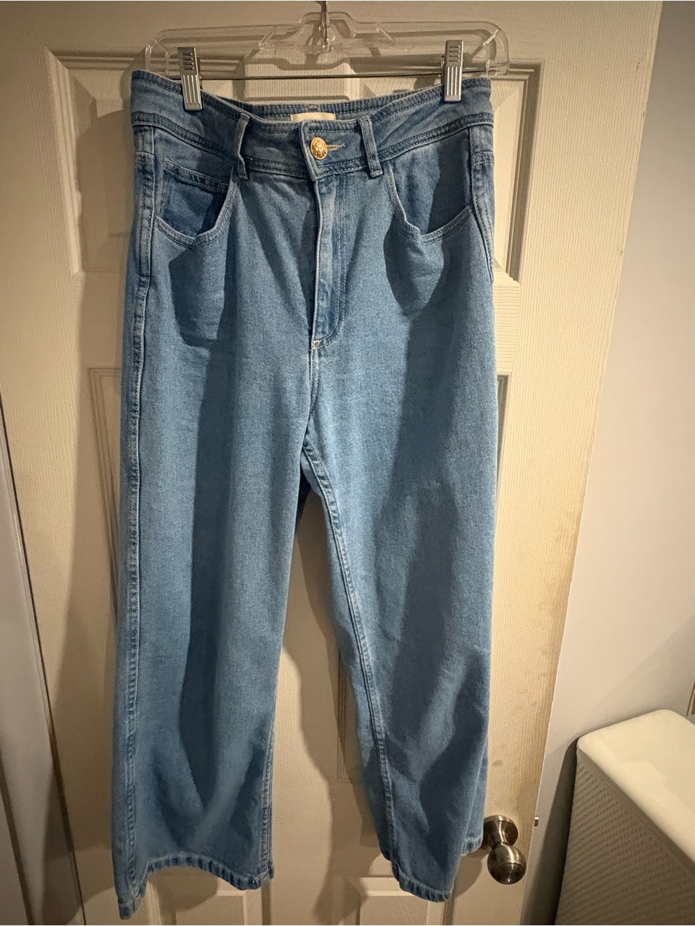 Sezane Le Crop Light Blue Jeans.